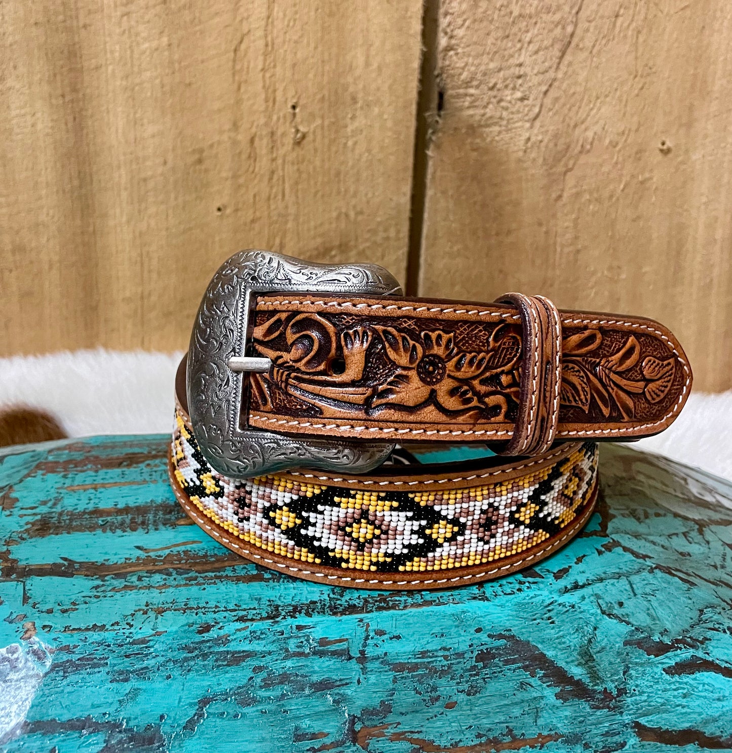 WESTERN BEADED BELT