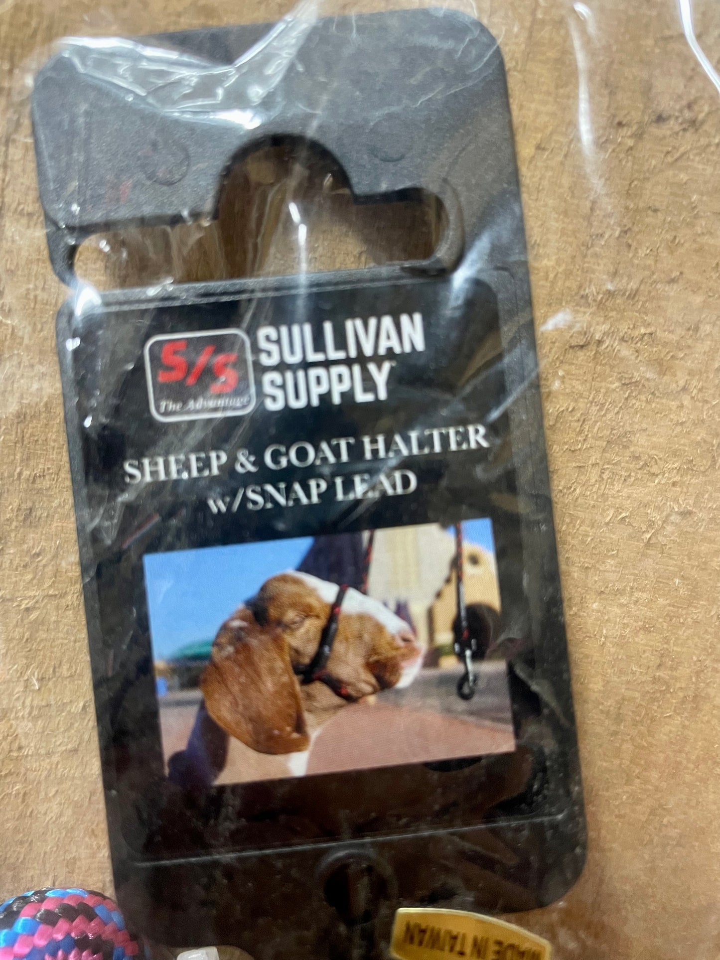 SULLIVANS SHEEP/GOAT HALTER WITH SNAP